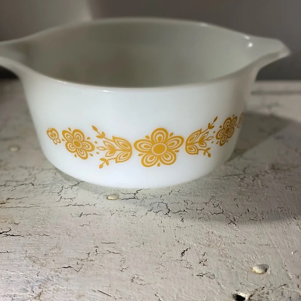 1 Pyrex 474 Golden Butterfly Casserole Baking Pan
